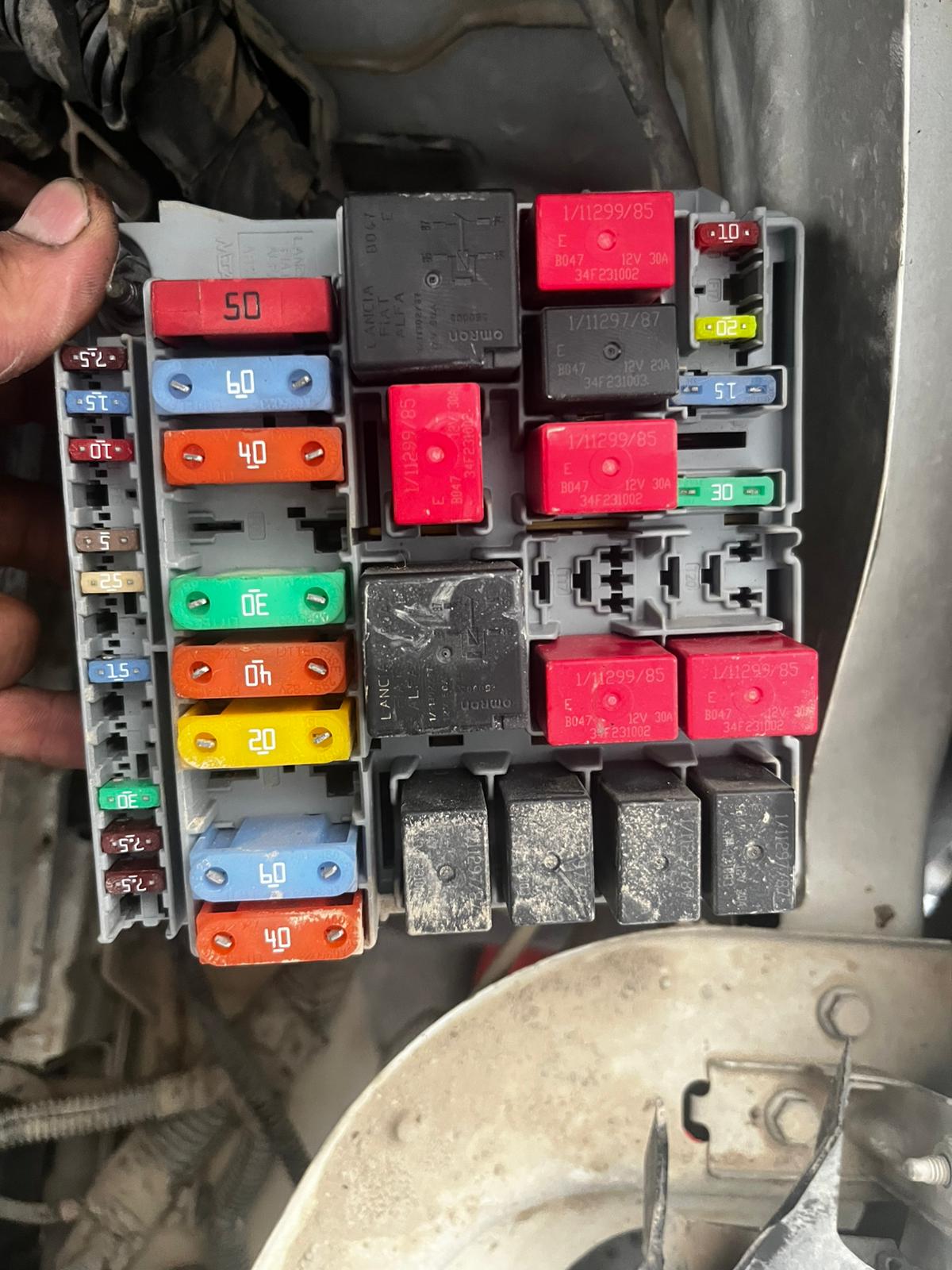 Afyon Elektrik Elektronik - Afyon oto tamir hizmeti